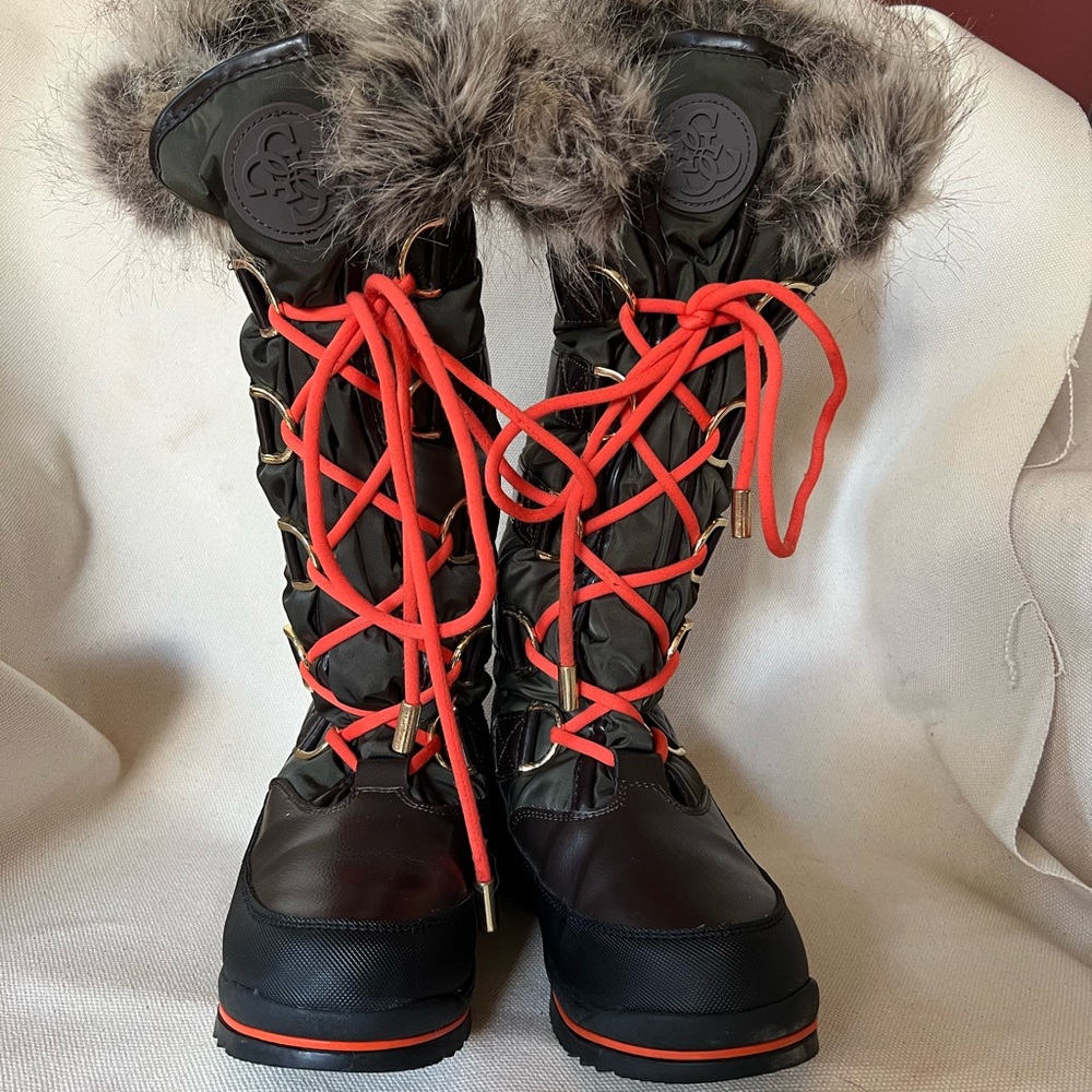 Guess women’s knee high boot size 8